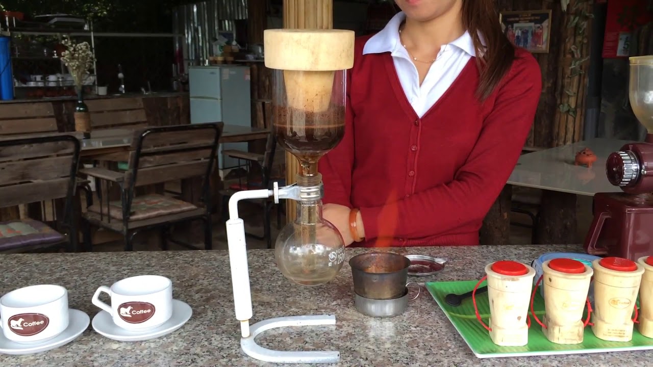 Cách pha chế cà phê chồn Trại Hầm Đà Lạt.